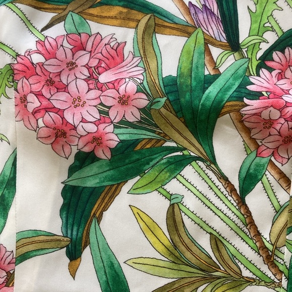 Shannon McLean Floral Button-Down Top - Picture 4 of 4